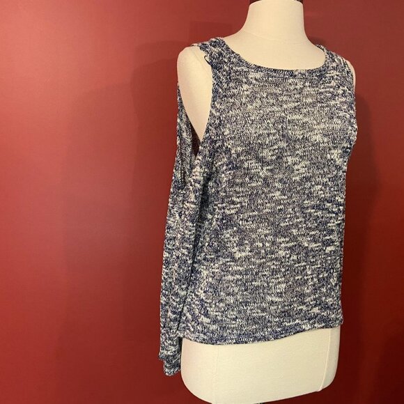 TWO by VINCE CAMUTO Women's Indigo Knit Open Shoulder Sweater - Small - NWT $79 - Picture 2 of 6